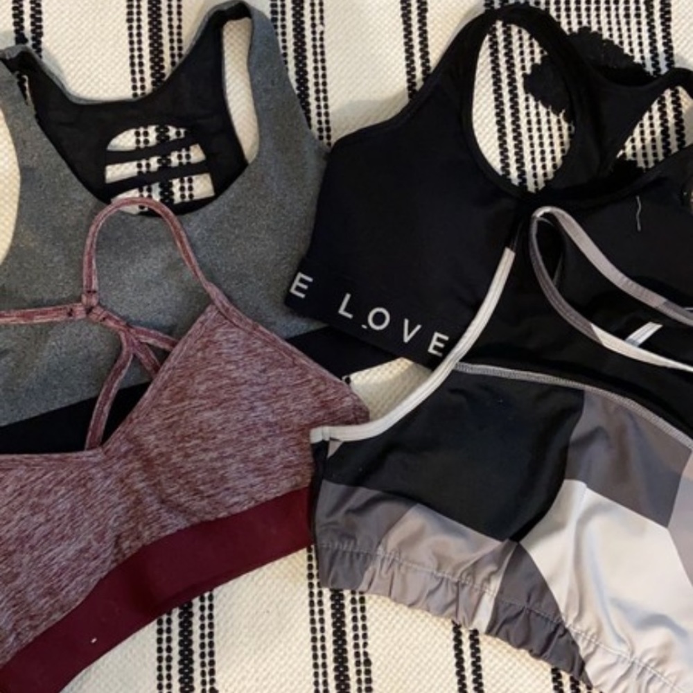 Set of 4 sports bras bundle